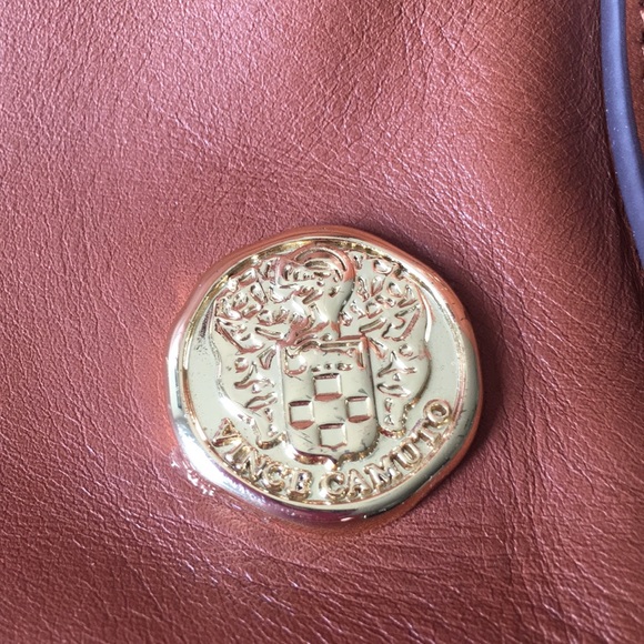 Vince Camuto tan shoulder bag - Picture 5 of 11